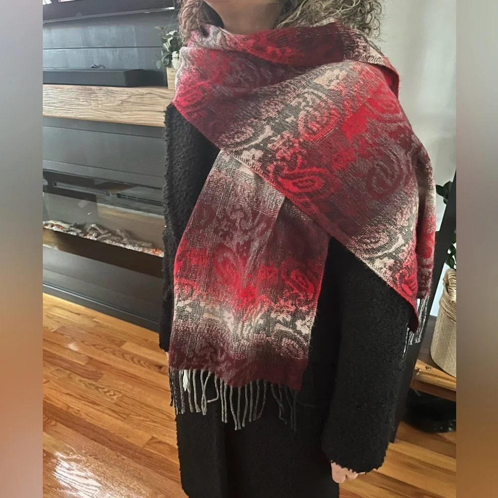 STEVE MADDEN Ombre Paisley Winter Scarf Muffler - Red